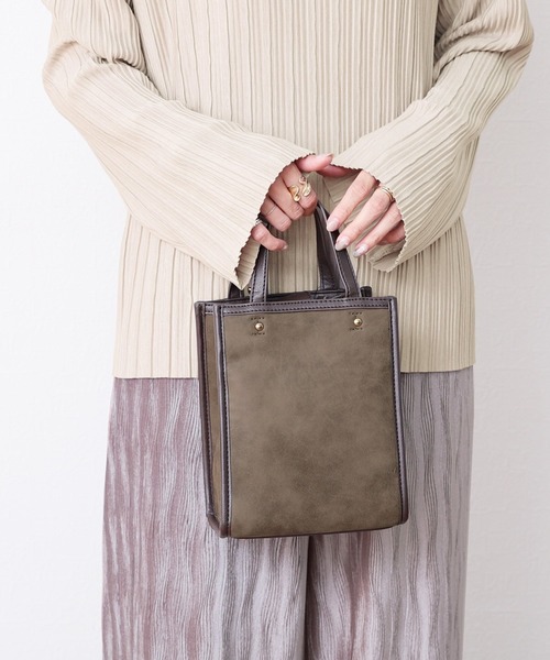 reca（レカ）の「パイピングスクエアトート（ショルダーバッグ・レディース・ブラック/ブラウン/カーキ・ONE SIZE）」の22枚目の写真