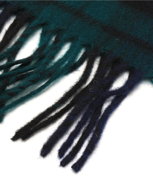 BEAMS BOY(ビームスボーイ)の「HIGHLAND TWEEDS / TARTAN SCARF 14FW(マフラー・レディース・レッド/サックスブルー/ネイビー/グレー/ベージュ/インディゴブルー・ONE SIZE)」の8枚目の写真