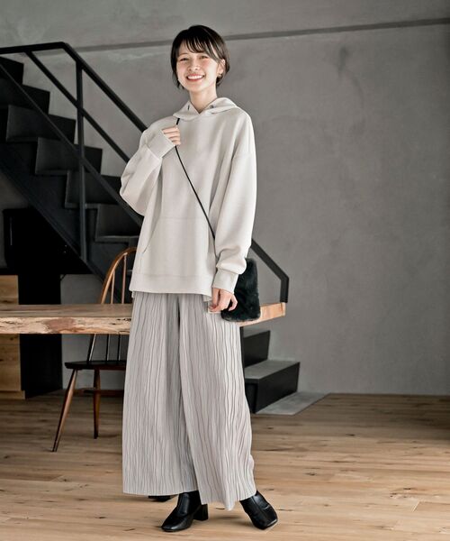 rps（アールピーエス）の「ダンボールプルパーカー（パーカー・レディース・チャコールグレー/ラベンダー/ライトカーキ/グレイッシュベージュ/グレイッシュブルー/ブラウン/カーキ/アイボリー/ブラック・M/フリー）」の18枚目の写真