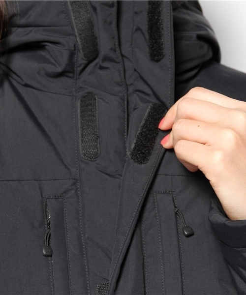 BEAMS BOY(ビームスボーイ)の「THE NORTH FACE / Endurance Baltro Jacket(ダウンジャケット/コート・レディース・ブラック/レッド・150)」の13枚目の写真