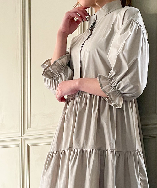 JUNOAH（ジュノア）の「ティアード5分袖スタンドカラーワンピース（ワンピース・レディース・ホワイト/ブラック/ネイビー/グレー/グレイッシュベージュ・MEDIUM/LARGE/X-LARGE）」の14枚目の写真