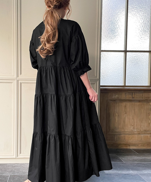 JUNOAH（ジュノア）の「ティアード5分袖スタンドカラーワンピース（ワンピース・レディース・ホワイト/ブラック/ネイビー/グレー/グレイッシュベージュ・MEDIUM/LARGE/X-LARGE）」の18枚目の写真