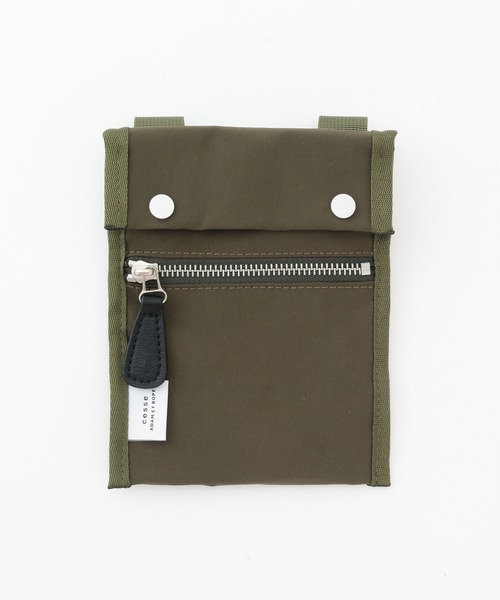 ADAM ET ROPE'（アダムエロペ）の「【CESSE】トラベルポーチ（ボディバッグ/ウエストポーチ・メンズ・ブラック/オリーブ・FREE）」の11枚目の写真