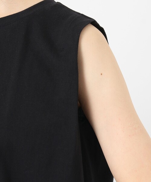 ANY SIS（エニィスィス）の「【L'aube】バックフレアーディテール カットソー（Tシャツ/カットソー・レディース・ホワイト系/ブラック系/黄土色系・0）」の5枚目の写真