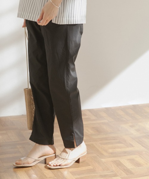 FORK&SPOON(フォークアンドスプーン)の「FORK&SPOON ストレッチイージーサイドスリットパンツ(その他パンツ・レディース・ブラック/カーキ・1/2)」の2枚目の写真