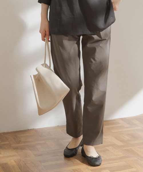 FORK&SPOON(フォークアンドスプーン)の「FORK&SPOON ストレッチイージーサイドスリットパンツ(その他パンツ・レディース・ブラック/カーキ・1/2)」の3枚目の写真