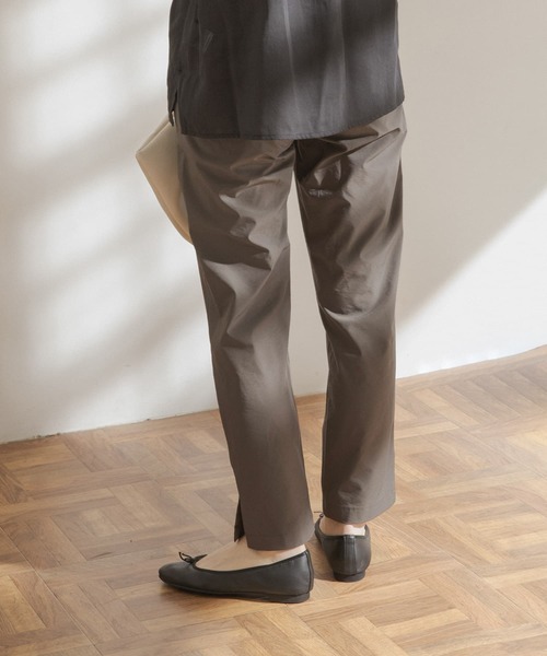 FORK&SPOON(フォークアンドスプーン)の「FORK&SPOON ストレッチイージーサイドスリットパンツ(その他パンツ・レディース・ブラック/カーキ・1/2)」の5枚目の写真