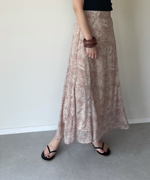 y/m by misato（イムバイミサト）の「マーブル柄マーメイドスカート（スカート・レディース・オレンジ/グリーン・FREE）」の2枚目の写真