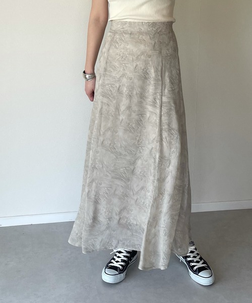 y/m by misato（イムバイミサト）の「マーブル柄マーメイドスカート（スカート・レディース・オレンジ/グリーン・FREE）」の8枚目の写真