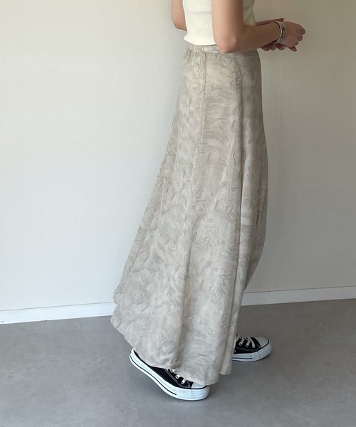 y/m by misato（イムバイミサト）の「マーブル柄マーメイドスカート（スカート・レディース・オレンジ/グリーン・FREE）」の6枚目の写真