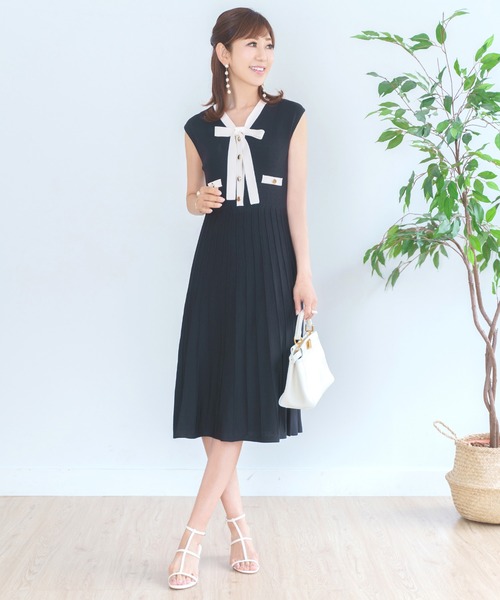 Prima Scherrer(プリマシェレル)の「ニット ワンピース ボウタイ 配色デザイン Prima Scherrer(ワンピース・レディース・ホワイト/ブラック/サックスブルー・S/M)」の3枚目の写真
