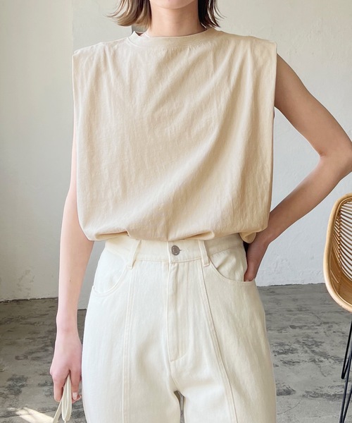 LIAN(リアン)の「天竺フレンチスリーブTシャツ(Tシャツ/カットソー・レディース・ライトベージュ/オフホワイト/ブラウン/ブラック/グリーン/オレンジ/ピンク/ネイビー/カーキ・FREE)」の5枚目の写真