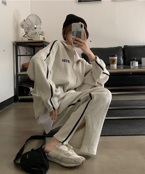 HALEY PESCA(ヘーリーペスカ)の「HALEY PESCA/ラインジャージセットアップ(セットアップ・レディース・グレー/ブラック・FREE)」の11枚目の写真