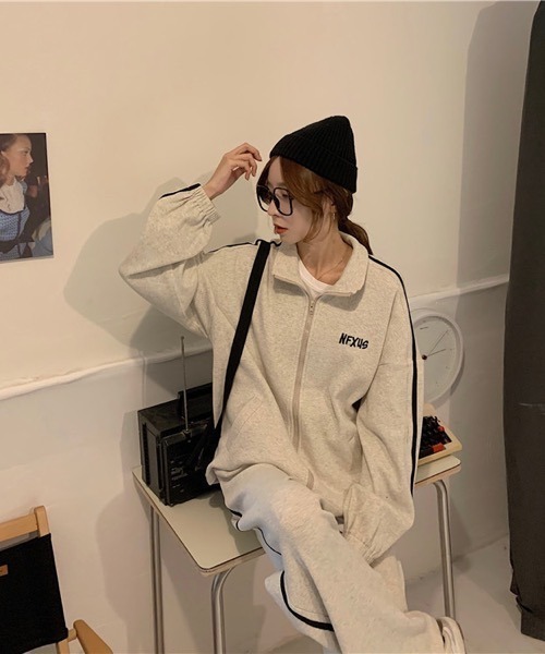 HALEY PESCA(ヘーリーペスカ)の「HALEY PESCA/ラインジャージセットアップ(セットアップ・レディース・グレー/ブラック・FREE)」の12枚目の写真