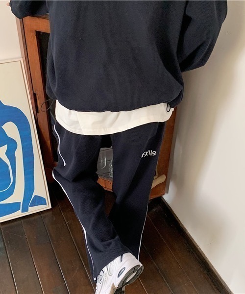 HALEY PESCA(ヘーリーペスカ)の「HALEY PESCA/ラインジャージセットアップ(セットアップ・レディース・グレー/ブラック・FREE)」の5枚目の写真