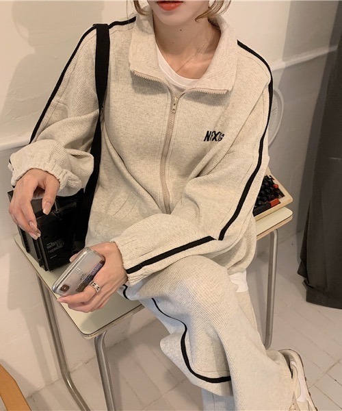 HALEY PESCA(ヘーリーペスカ)の「HALEY PESCA/ラインジャージセットアップ(セットアップ・レディース・グレー/ブラック・FREE)」の9枚目の写真