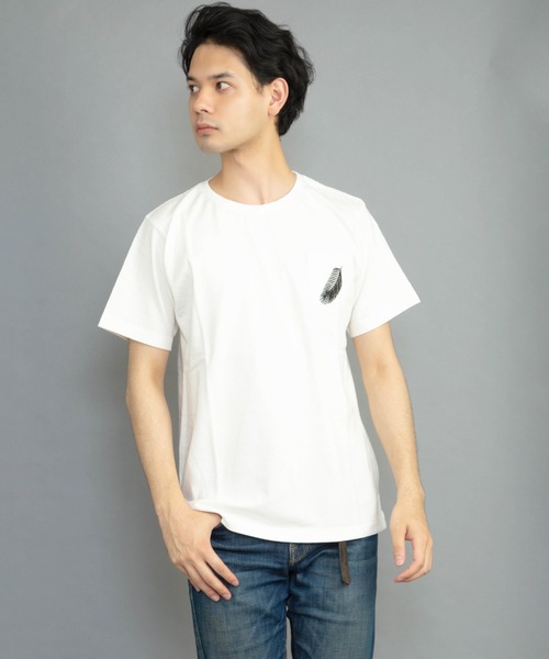 CERCA（チェルカ）の「RM/ボタニカル刺繍　半袖Tシャツ（Tシャツ/カットソー・メンズ・ホワイト/ピンク/ネイビー/ライトブルー・MEDIUM/LARGE）」の2枚目の写真