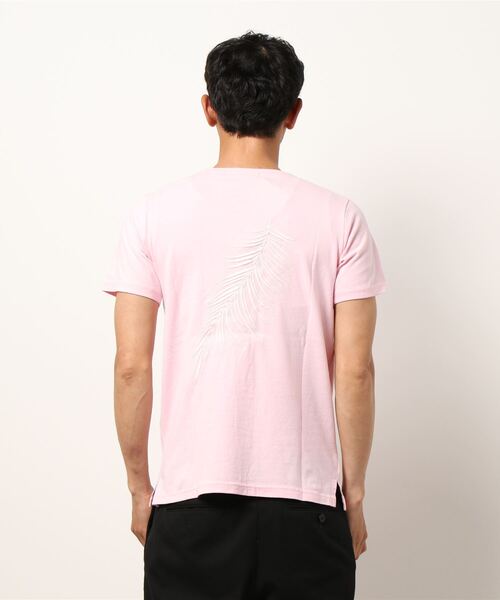 CERCA（チェルカ）の「RM/ボタニカル刺繍　半袖Tシャツ（Tシャツ/カットソー・メンズ・ホワイト/ピンク/ネイビー/ライトブルー・MEDIUM/LARGE）」の8枚目の写真