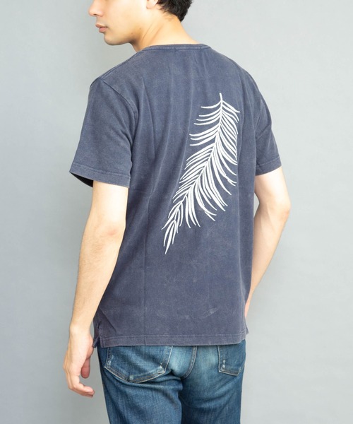 CERCA（チェルカ）の「RM/ボタニカル刺繍　半袖Tシャツ（Tシャツ/カットソー・メンズ・ホワイト/ピンク/ネイビー/ライトブルー・MEDIUM/LARGE）」の9枚目の写真