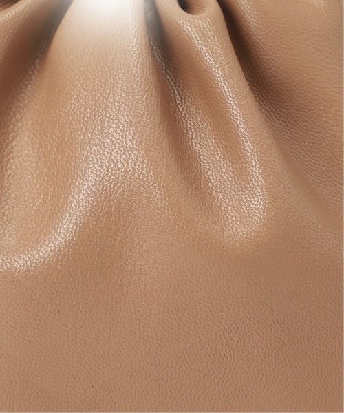 SLOBE IENA（スローブイエナ）の「【ESLOW/エスロー】ドローストリングショルダーバッグ◆（ショルダーバッグ・レディース・ホワイト/ブラック/パープル/キャメル・FREE）」の6枚目の写真