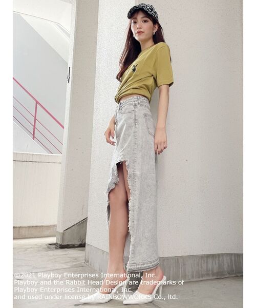 PLAYBOY（プレイボーイ）の「PLAYBOY CALIFORNIA BEACH BUNNY ポケットTシャツ（Tシャツ/カットソー・レディース・オフホワイト/ベージュ/マスタード・FREE）」の4枚目の写真