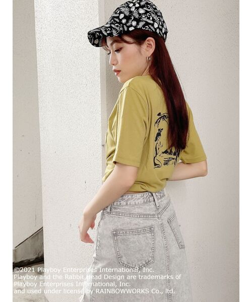 PLAYBOY（プレイボーイ）の「PLAYBOY CALIFORNIA BEACH BUNNY ポケットTシャツ（Tシャツ/カットソー・レディース・オフホワイト/ベージュ/マスタード・FREE）」の8枚目の写真