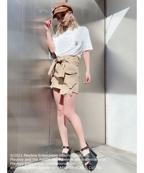PLAYBOY（プレイボーイ）の「PLAYBOY CALIFORNIA BEACH BUNNY ポケットTシャツ（Tシャツ/カットソー・レディース・オフホワイト/ベージュ/マスタード・FREE）」の11枚目の写真