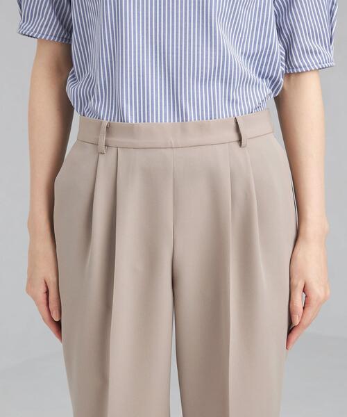 green label relaxing（グリーンレーベルリラクシング）の「サラフールⅡ タック テーパード パンツ － ウォッシャブル ー ー 防シワ ー ー ストレッチ －（その他パンツ・レディース・ブラック/モカ・44/46/40/38/42/36/34）」の6枚目の写真