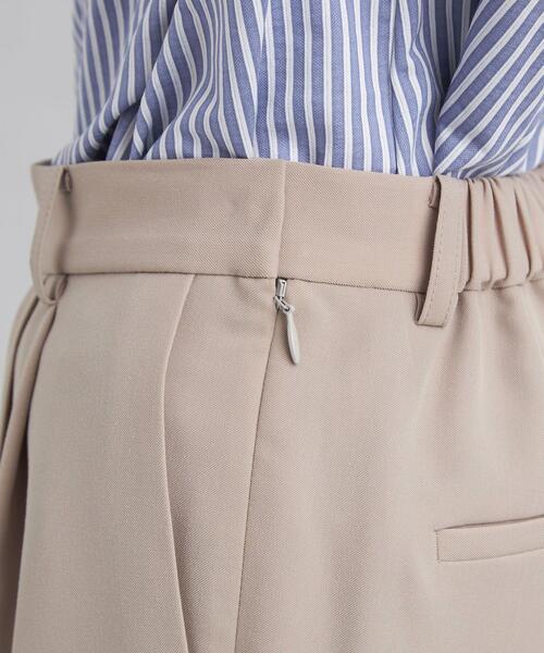 green label relaxing（グリーンレーベルリラクシング）の「サラフールⅡ タック テーパード パンツ － ウォッシャブル ー ー 防シワ ー ー ストレッチ －（その他パンツ・レディース・ブラック/モカ・44/46/40/38/42/36/34）」の11枚目の写真