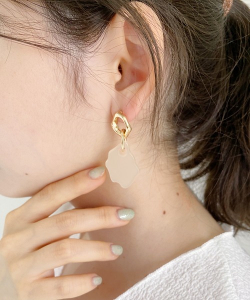 at12:03（アットイチニーゼロサン）の「クリア×メタルピアス（ピアス（両耳用）・レディース・アイボリー/ブラウン・FREE）」の5枚目の写真