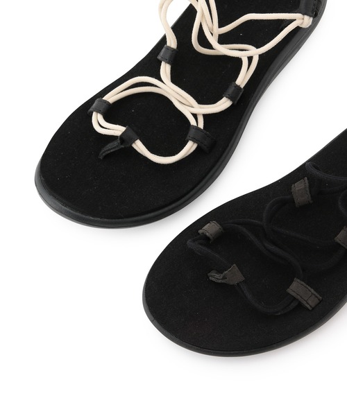 Teva（テバ）の「【Teva】ボヤ インフィニティサンダル（サンダル・レディース・ブラック/ホワイト・39/38/37）」の7枚目の写真