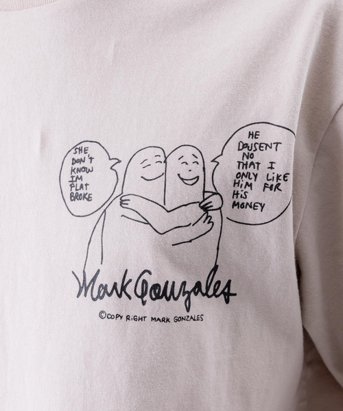 Mark Gonzales（マーク・ゴンザレス）の「【Mark Gonzales / マークゴンザレス】 別注 モノクロ バックプリント Tシャツ（Tシャツ/カットソー・メンズ・ホワイト/ブラック/ベージュ/ライラック・46/48）」の17枚目の写真