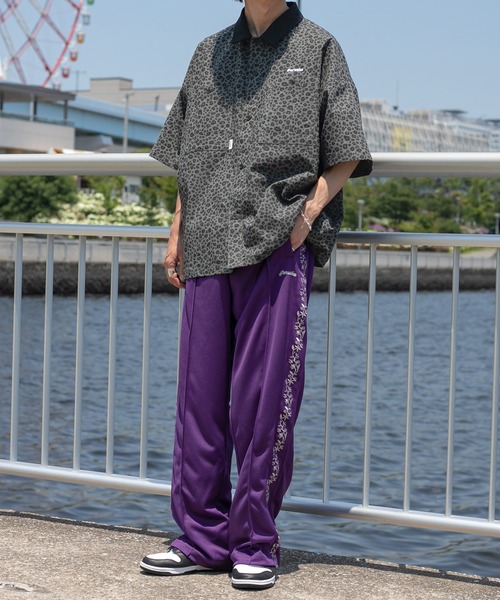 Perushu（ペルーシュ）の「レオパード柄クレリックシャツ（シャツ/ブラウス・メンズ・グレイッシュブルー/チャコールグレー・MEDIUM/LARGE）」の12枚目の写真