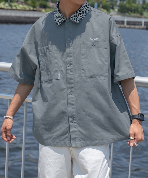 Perushu（ペルーシュ）の「レオパード柄クレリックシャツ（シャツ/ブラウス・メンズ・グレイッシュブルー/チャコールグレー・MEDIUM/LARGE）」の16枚目の写真