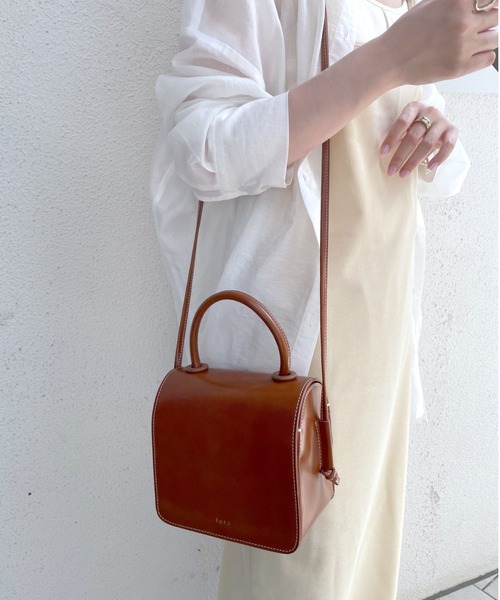 loti（ロティ）の「WEB限定 loti ランドセルミニショルダーバッグ（ショルダーバッグ・レディース・ブラック/ブラウン・ONE SIZE）」の3枚目の写真