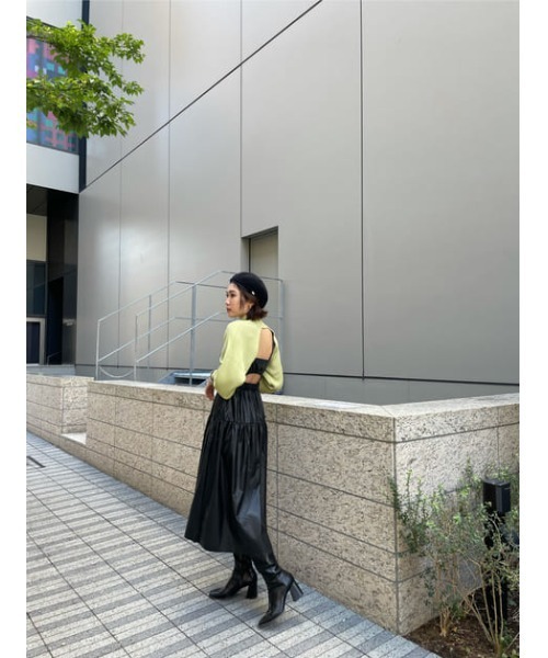 SLY(スライ)の「VEGAN LEATHER GATHER CAMI OP ビーガンレザー ギャザー キャミワンピース(ワンピース・レディース・ブラック/キャメル・FREE)」の20枚目の写真