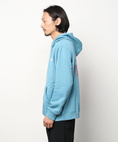 VOLCOM(ボルコム)の「VOLCOM/ボルコム ルーズシルエット ブランドロゴパーカー A4132104(パーカー・メンズ・ブラック/ブルー・S/M/L/XL)」の4枚目の写真