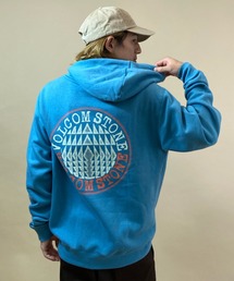 VOLCOM/ボルコム ルーズシルエット ブランドロゴパーカー A4132104