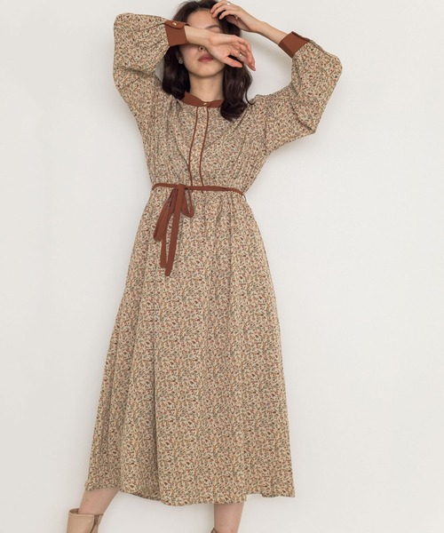 w closet（ダブルクローゼット）の「パイピングワンピース（ワンピース・レディース・ブラウン/ブラック/ベージュ/グリーン/グレイッシュベージュ/ブラック系その他/オレンジ/アイボリー・FREE）」の18枚目の写真