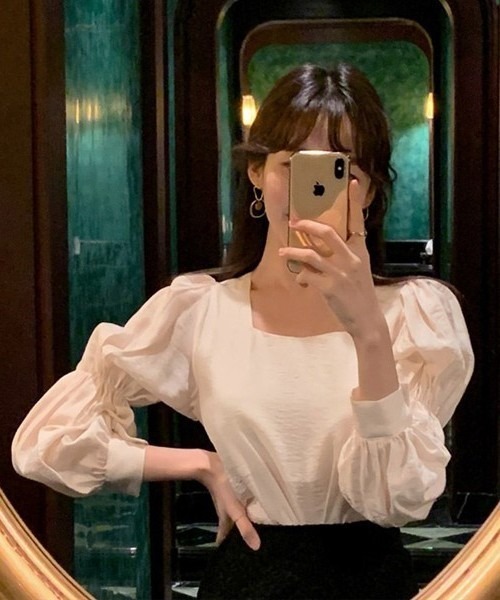 SONA（ソナ）の「SONYUNARA スクエアネックパフブラウス（シャツ/ブラウス・レディース・クリーム・FREE）」の3枚目の写真