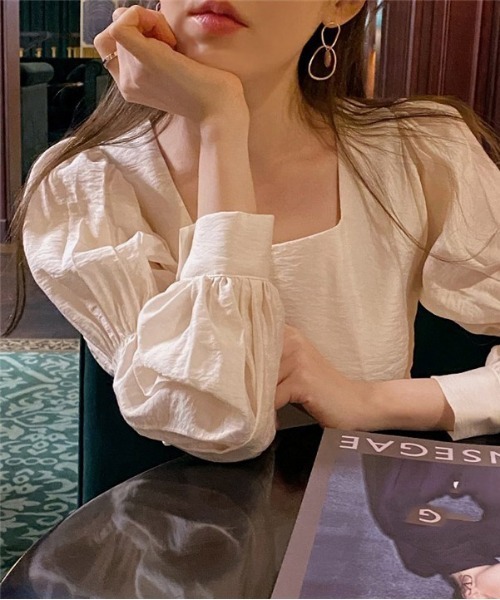 SONA（ソナ）の「SONYUNARA スクエアネックパフブラウス（シャツ/ブラウス・レディース・クリーム・FREE）」の4枚目の写真