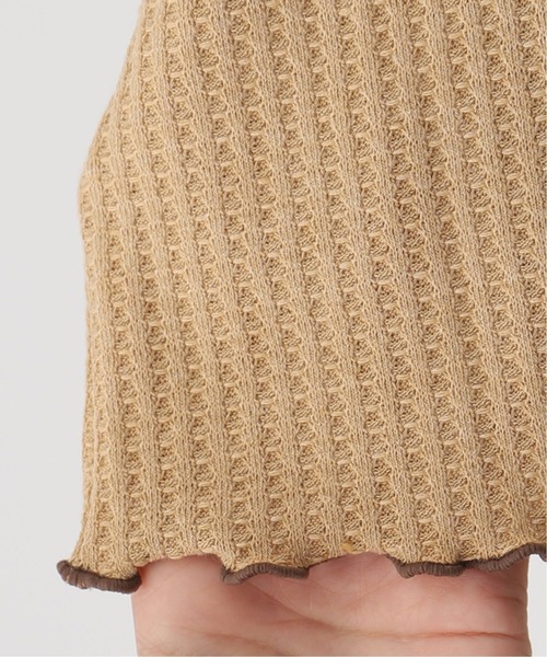 Simplicite(サンプリシテ)の「ワッフルパイピング プルオーバー◆(Tシャツ/カットソー・レディース・ブラック/ベージュ・FREE)」の9枚目の写真