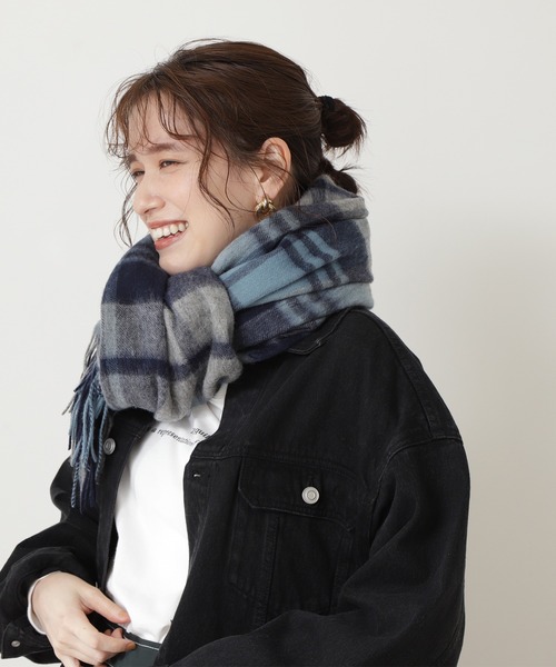 N.(N. Natural Beauty Basic)(エヌエヌナチュラルビューティーベーシック)の「◆ウールチェックストール(ストール/ショール・レディース・オフホワイト/ブルー/ネイビー・フリ-)」の11枚目の写真
