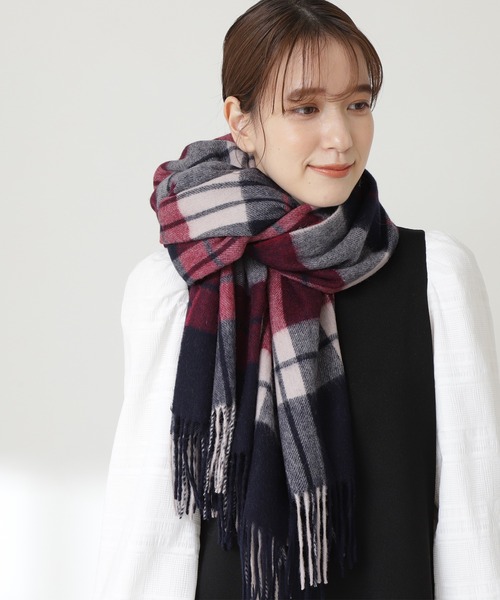 N.(N. Natural Beauty Basic)(エヌエヌナチュラルビューティーベーシック)の「◆ウールチェックストール(ストール/ショール・レディース・オフホワイト/ブルー/ネイビー・フリ-)」の8枚目の写真