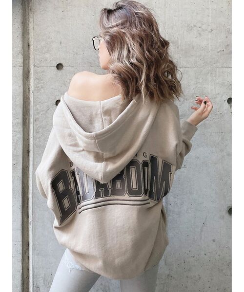 GYDA（ジェイダ）の「BADABING BADABOOM ZIPUPスウェットパーカー（パーカー・レディース・ベージュ/オフホワイト/カーキ・FREE）」の2枚目の写真