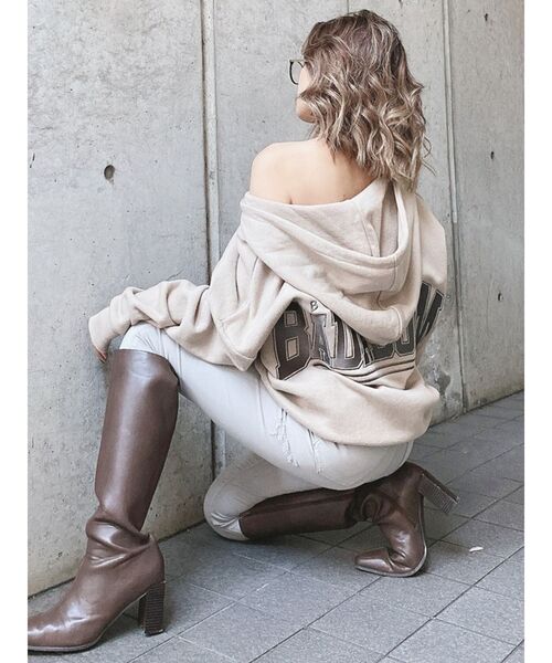 GYDA（ジェイダ）の「BADABING BADABOOM ZIPUPスウェットパーカー（パーカー・レディース・ベージュ/オフホワイト/カーキ・FREE）」の12枚目の写真