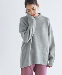 バックスリットハイネックニット