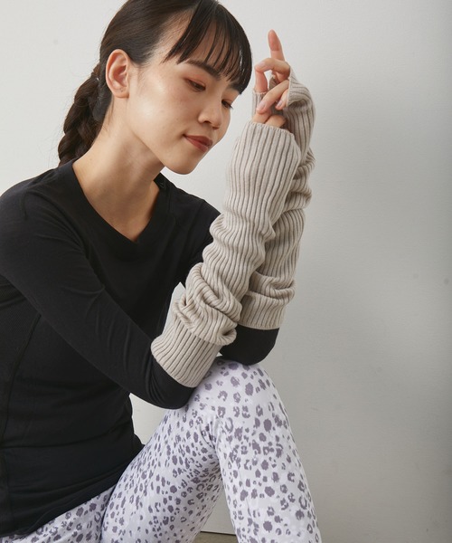 NERGY(ナージー)の「【サーモキャッチ】アームウォーマー(手袋・レディース・ブラック/ベージュ・FREE)」の2枚目の写真