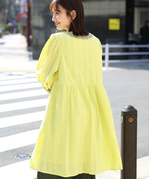 チチカカ（チチカカ）の「アガベステッチラインチュニック（チュニック・レディース・ピンク/イエロー/ブルー・FREE）」の6枚目の写真