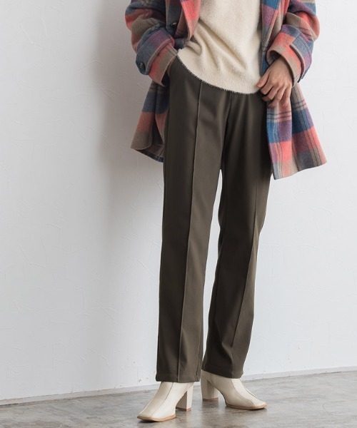 Pierrot(ピエロ)の「裏微起毛テーパードパンツ(その他パンツ・レディース・ラベンダー/モカ/ベージュ/ブラック・M/L/PM)」の9枚目の写真